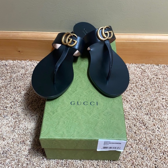 Gucci Leather thong sandal with Double G - Picture 1 of 7